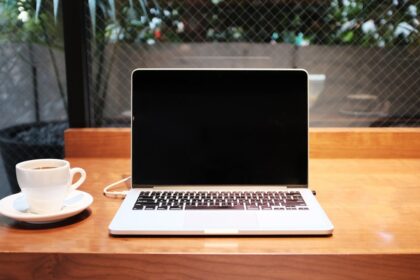 How to Turn Forex Trading Into a Profitable Long-Term Hobby — Photo by Alex Knight on Unsplash
